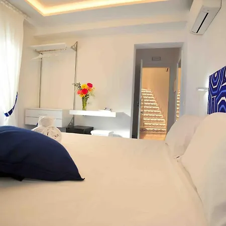 Matteo's House 4*