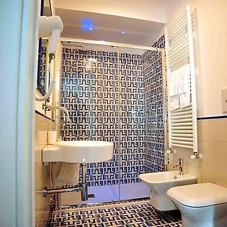 Matteo's House 4*