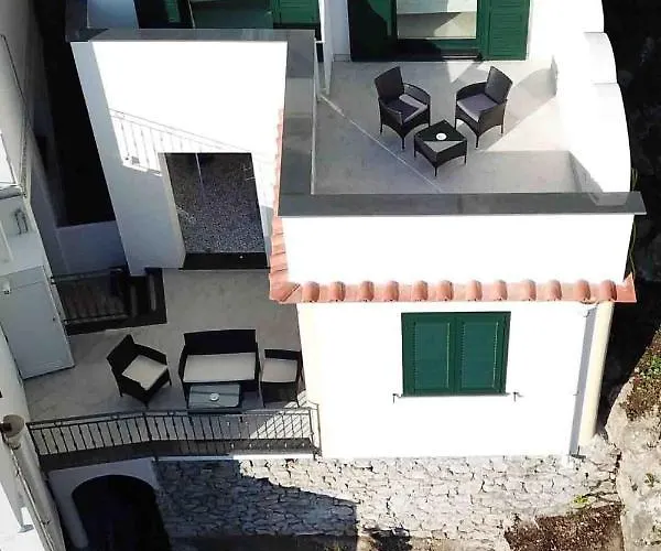 Matteo's House Bed & Breakfast 4*